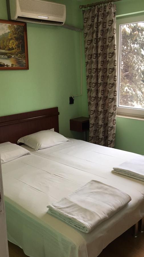Royal Hostel Варна Экстерьер фото